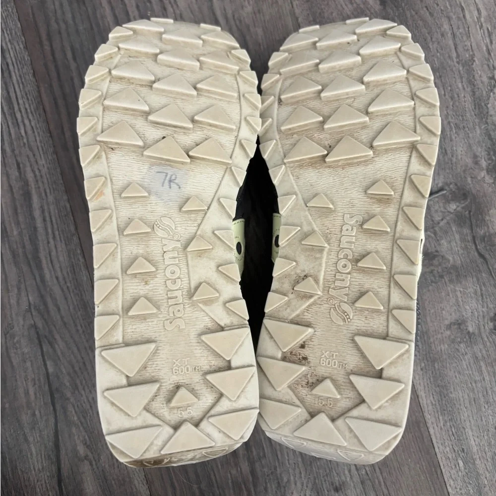 Saucony Jazz Shoes - Picture 5 of 7